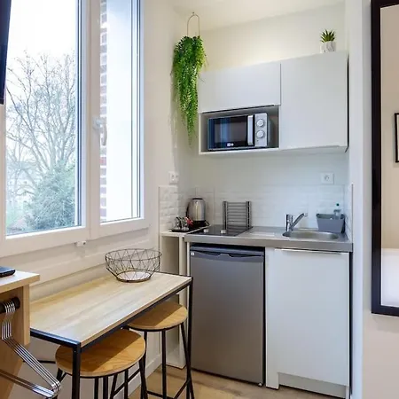 5 Proche De La Gare Et Du Centre *